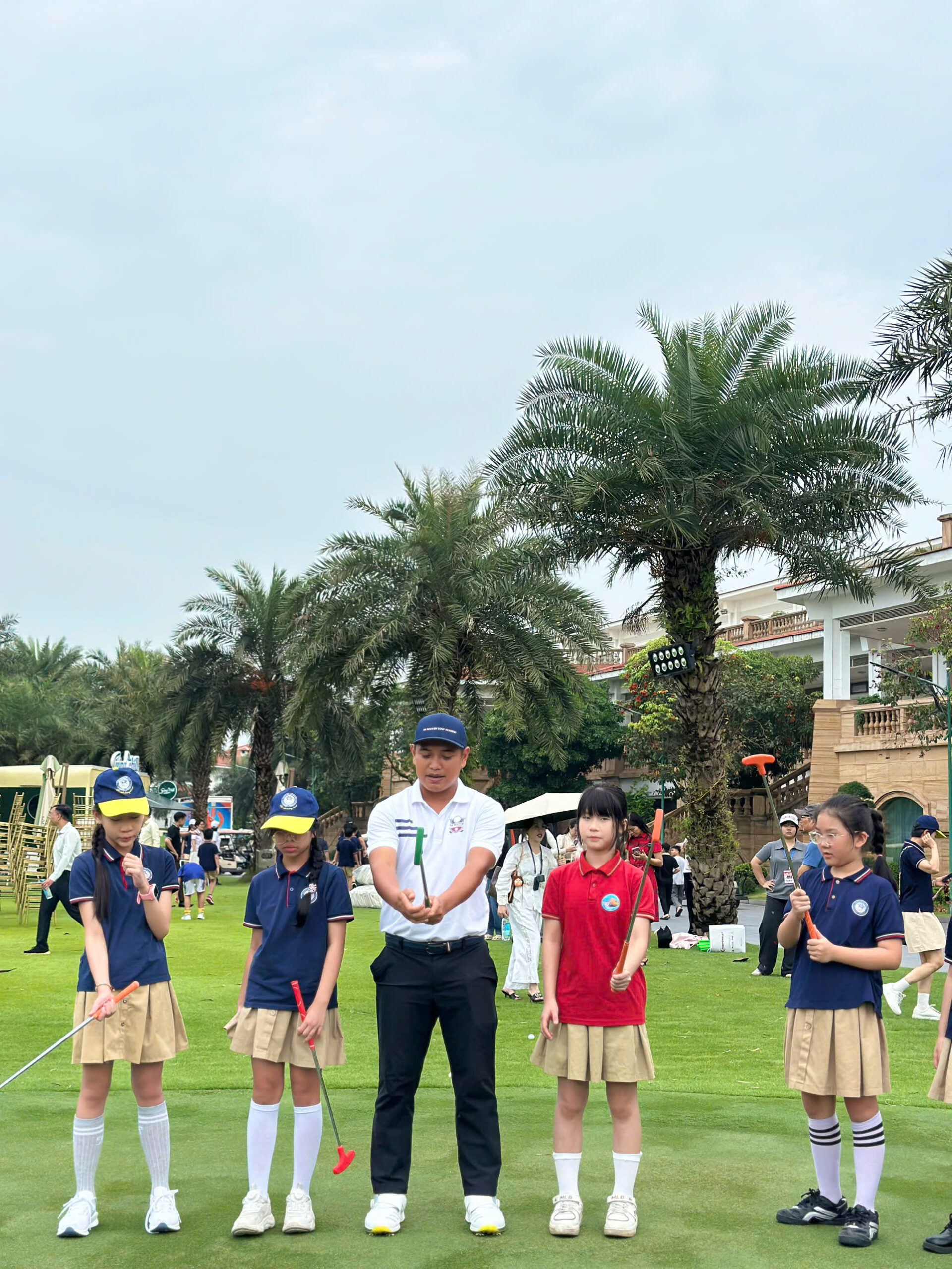 Học Golf Cơ Bản Cho Trẻ Em Tại Hà Nội